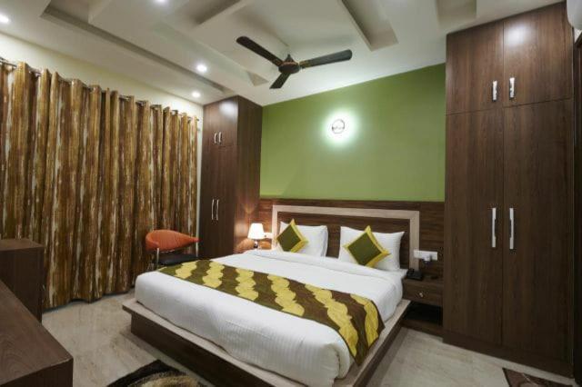 Kartikay Hotel Hisār Kültér fotó