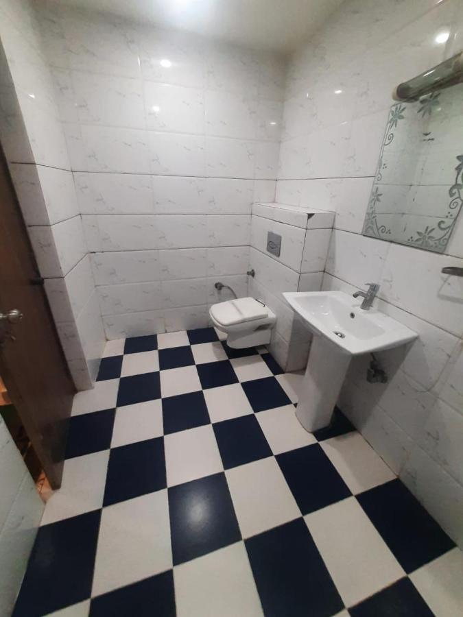 Kartikay Hotel Hisār Kültér fotó
