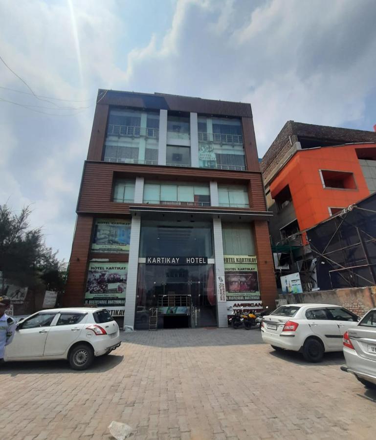 Kartikay Hotel Hisār Kültér fotó