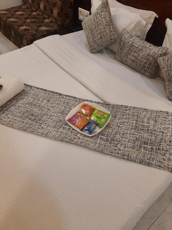 Kartikay Hotel Hisār Kültér fotó